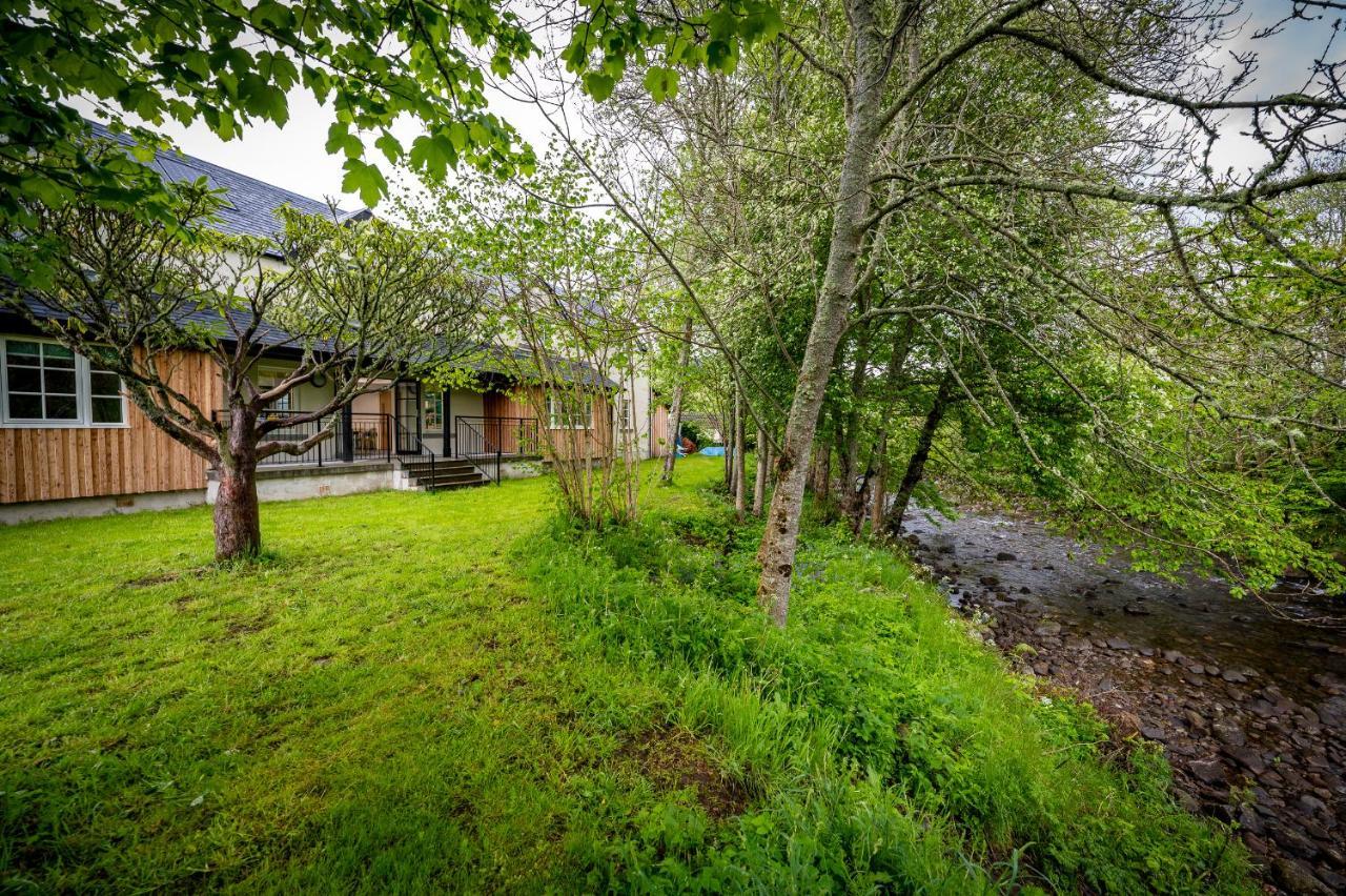 Loch Ness Bunk Inn Drumnadrochit Exterior foto